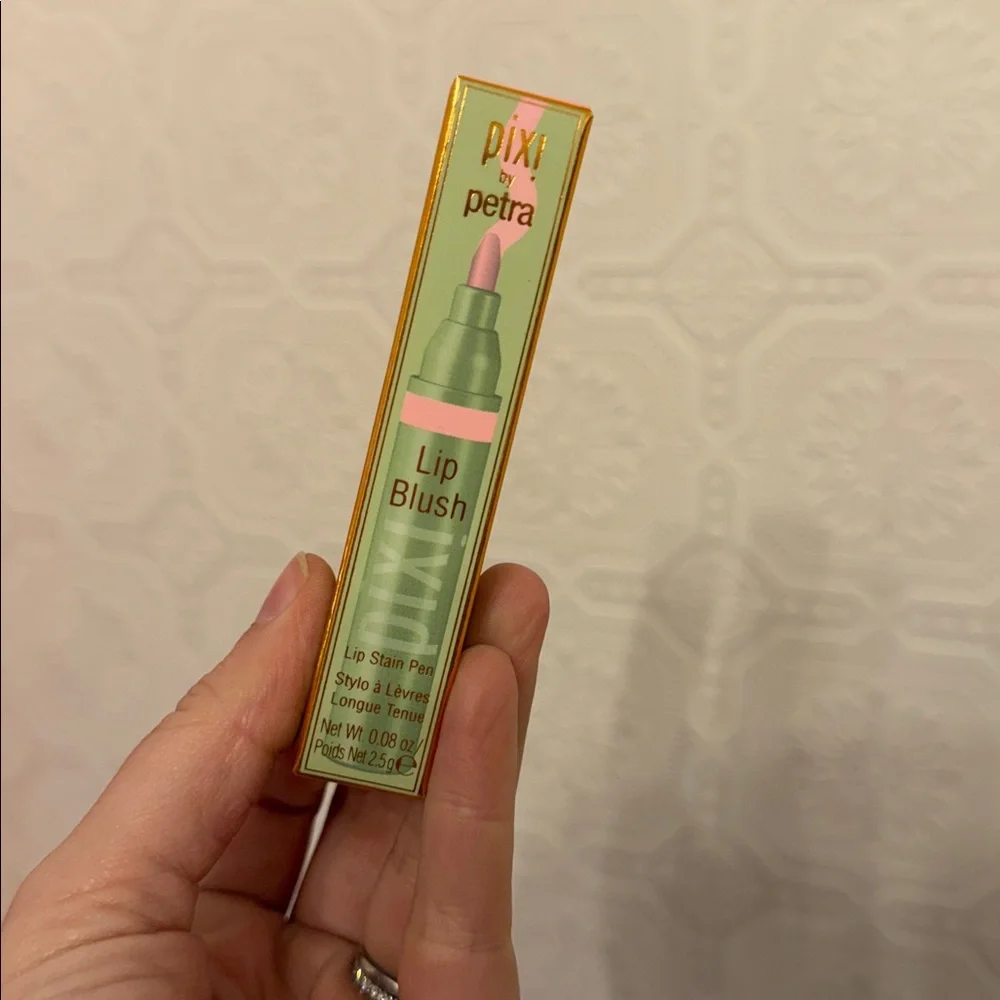 ⬇️⭐️ NEW Pixi Lip Blush in Youth Pink